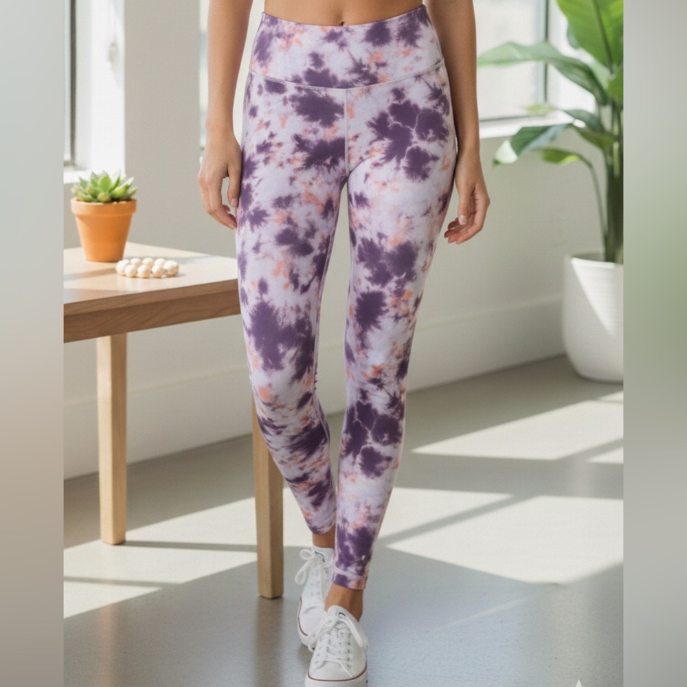 OLD NAVY Women’s Tie Dye Ombré Activewear Leggings